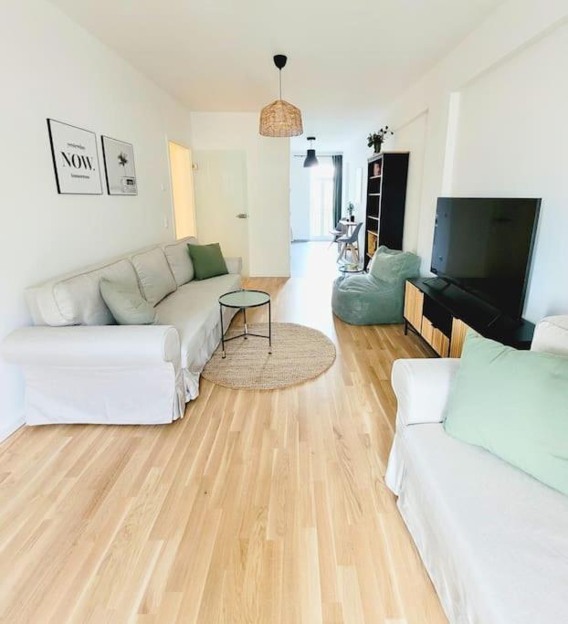Stylisches Zentrales City-Apartment Mit 2 Balkonen ไลป์ซิก ภายนอก รูปภาพ