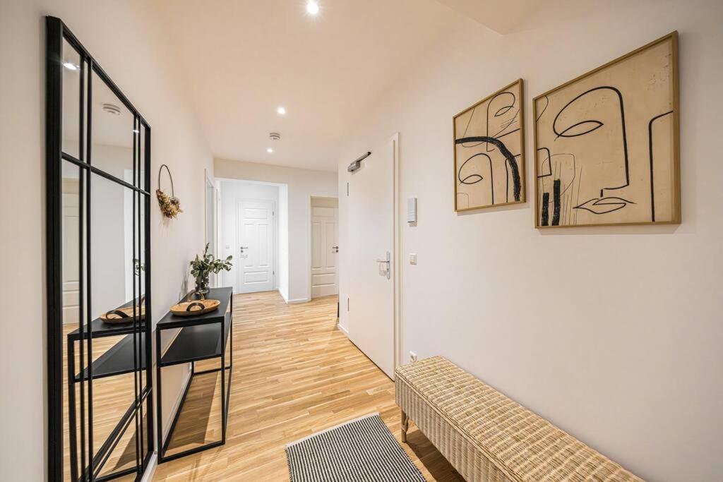 Stylisches Zentrales City-Apartment Mit 2 Balkonen ไลป์ซิก ภายนอก รูปภาพ
