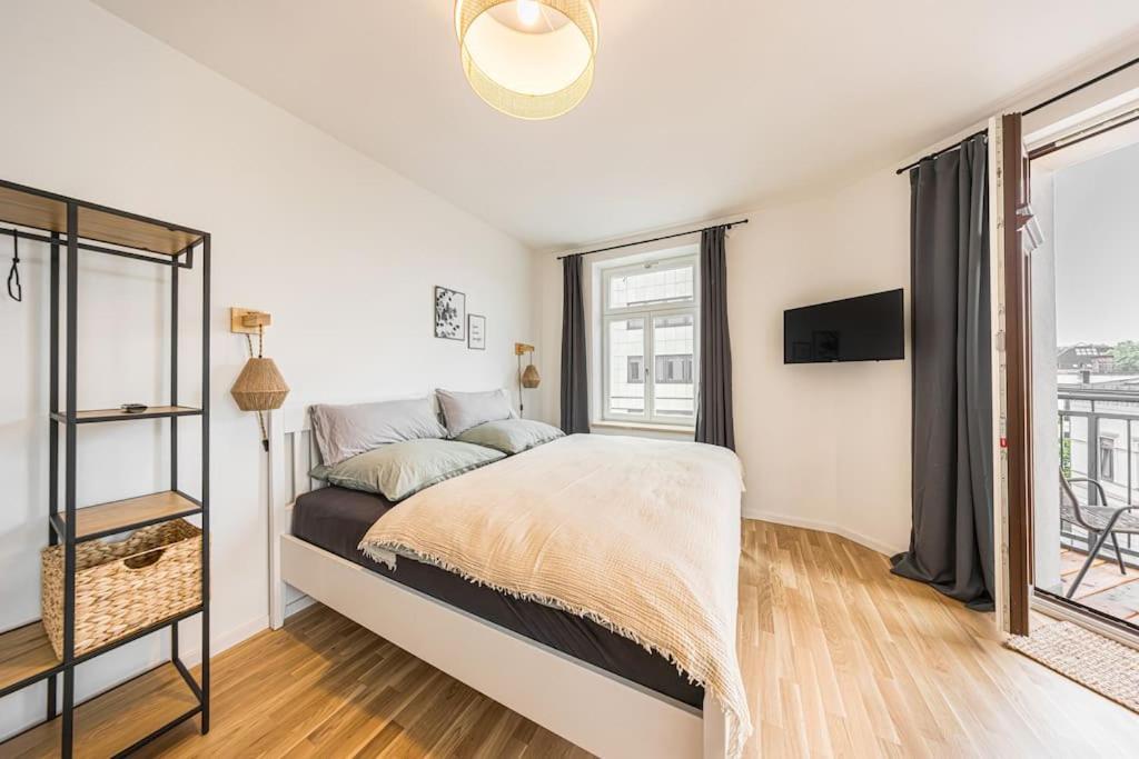 Stylisches Zentrales City-Apartment Mit 2 Balkonen ไลป์ซิก ภายนอก รูปภาพ