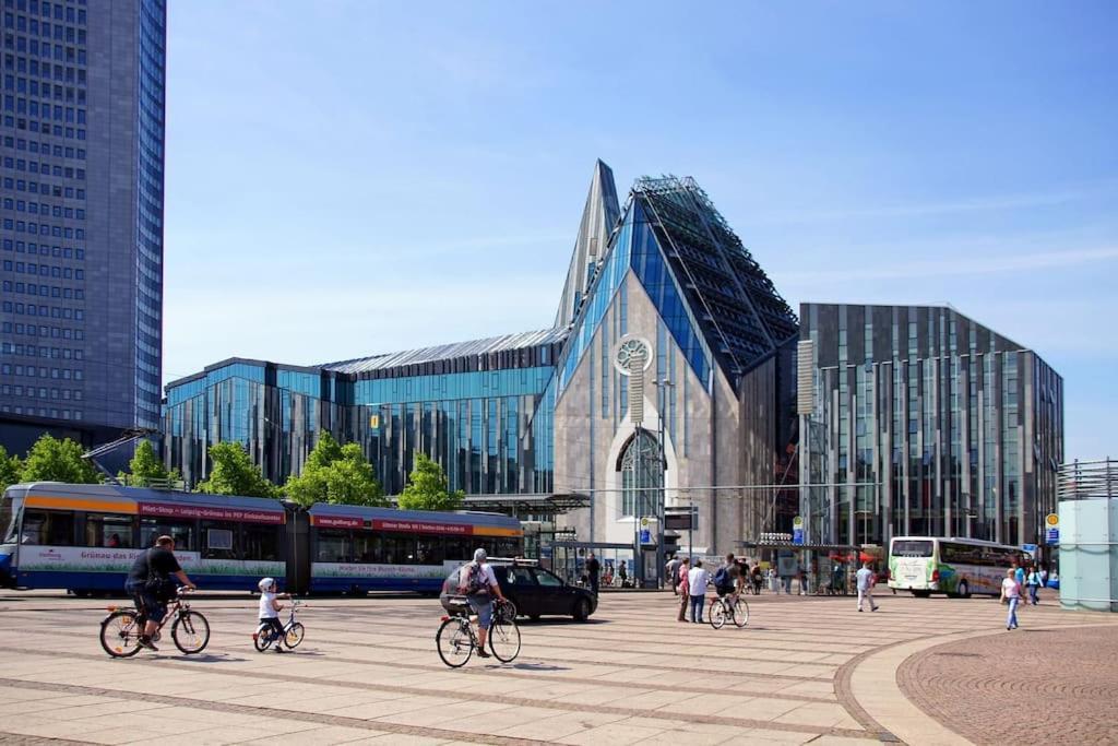 Stylisches Zentrales City-Apartment Mit 2 Balkonen ไลป์ซิก ภายนอก รูปภาพ